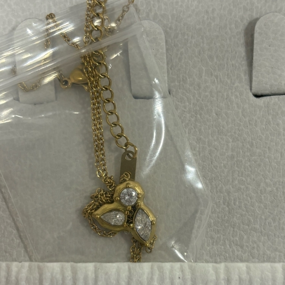 Nwt Non Tarnish Necklace - Picture 2 of 3
